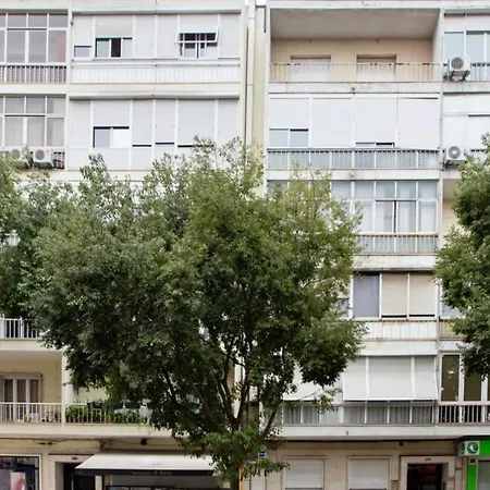 Charming Modern In Apartment Lisbon