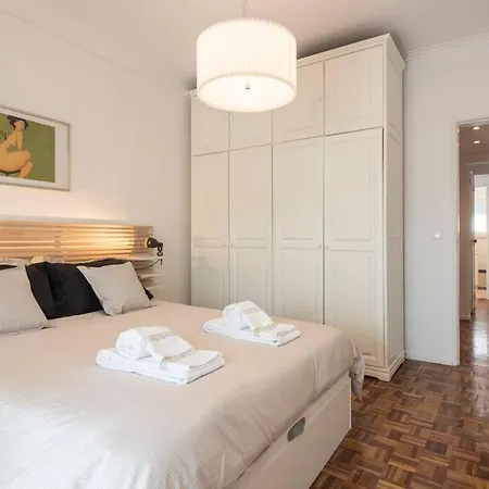 Apartment Charming Modern In
